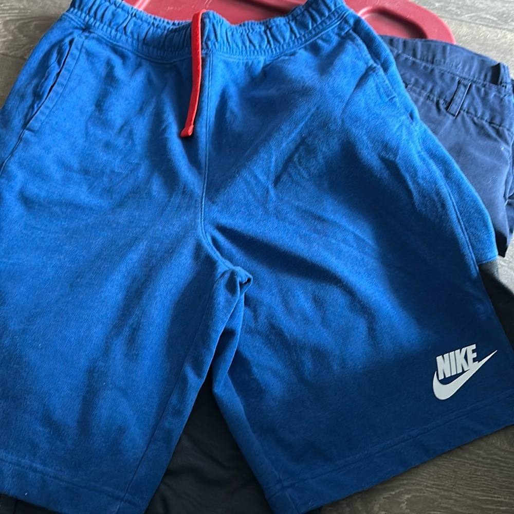 Boys XLarge fleece jogger shorts. Navy blue